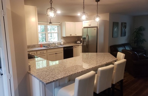 McFarland Casa | Newly Constructed 1 Bedroom Home Located near Lake Waubesa