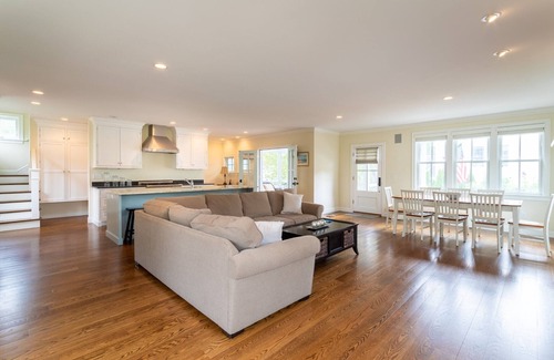 Rye Casa | Newly constructed (9 years) beach home only steps from Jenness Beach