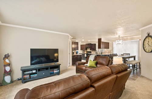 Brightwood Casa | Newly Constructed, Single Level, Open Layout, Walk to Sandy River, 17 Miles to Government Camp