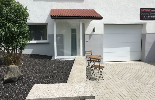 Heskem Apartamento | Recién amueblado acogedor apartamento de 1 habitación en una zona tranquila con TV, Wi-Fi