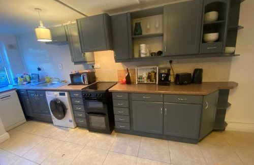 Sligo Casa | Newly Furnished 5 Bedroom Gem in Sligo