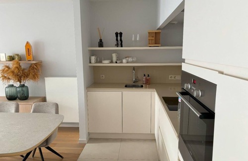 Knokke Apartamento | Newly furnished apartment center of Knokke by the sea, everything within walking distance!