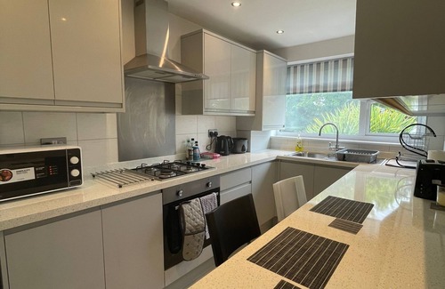 Redbridge Apartamento | Newly Launched ✯ Stylish Flat ✯ Chigwell ✯ London✯