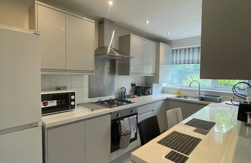 Redbridge Apartamento | Newly Launched ✯ Stylish Flat ✯ Chigwell ✯ London✯