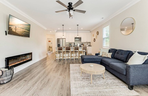 Southport Casa | Newly Listed Home in Southport, just mins from DT Southport and Oak Island Beaches