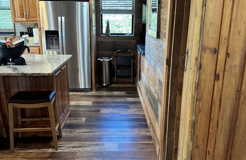 Clarksville Casa | Newly Listed Iron Mountain View Getaway