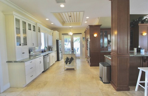 Fort Pierce Casa | Newly Listed Ocean-Front-to-River-Front 6 BR Beach House Estate; w/ Elevator.