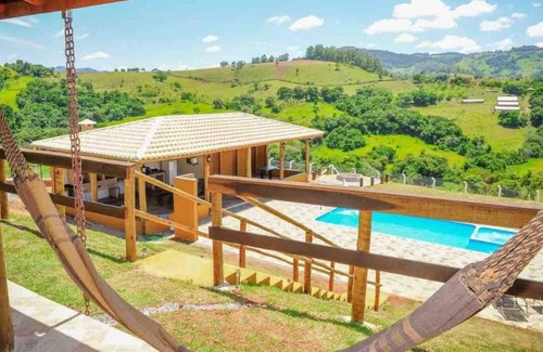 Socorro Chalet De Esquí | Newly opened chalets on top of the mountain - value throughout the complex