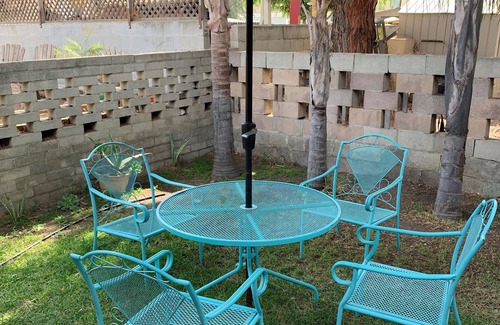Azusa Apartamento | Newly redone studio w/outdoor lawn & eating space