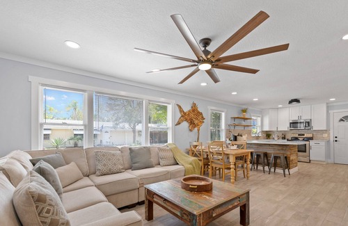 River District Casa | Newly refreshed and near Bradenton Riverwalk!