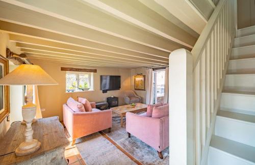 Langham Casa | Newly Refurb Cottage, Mile From Blakeney, Village Pub and Restaurant