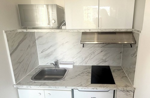 Corbeil-Essonnes Apartamento | Newly refurbished 2-room apartment Parking, Wifi, washing machine and dryer.