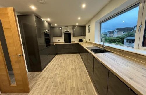 Helmshore Casa | Newly Refurbished Tor View Executive Dormer Bungalow Rossendale