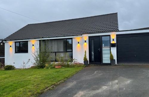 Helmshore Casa | Newly Refurbished Tor View Executive Dormer Bungalow Rossendale