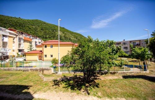 Velji Vinogradi Apartamento | Newly refurnished apartment with large garden