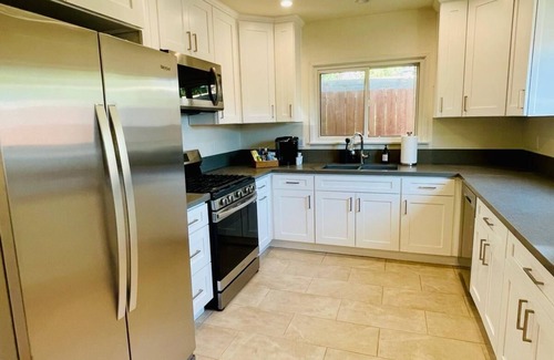 Montrose Casa | Newly remodeled 3 bedrooms single floor home located close to Downtown Montrose.