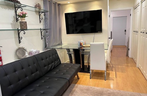 South San Francisco Apartamento | Newly Remodeled Sparkling Clean 1BR near SF/SFO+EV
