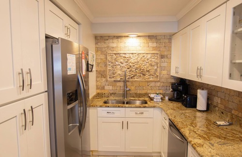 Crescent Beach Condominio | Newly remodeled - Luxurious Gulf front 3BD/2BA condo w/private balcony