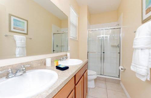 Historic Downtown Kissimmee Casa | Newly Remodeled 1 story - 5 Bed 5 Bath with Pvt Pool Spa And Game Room