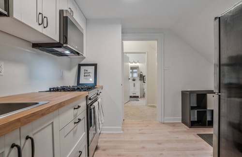 Shadyside Apartamento | Newly remodeled 1BR/1BA apartment centrally located near top dining/attractions.