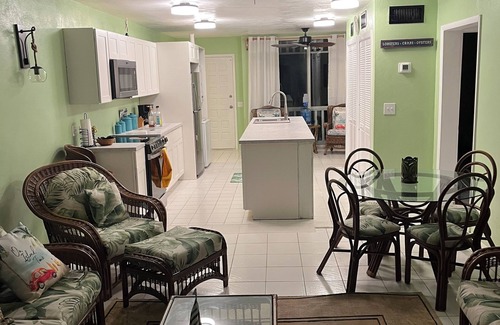 Estate Sion Farm Condominio | NEWLY REMODELED 2 bedroom condo at Gentle Winds