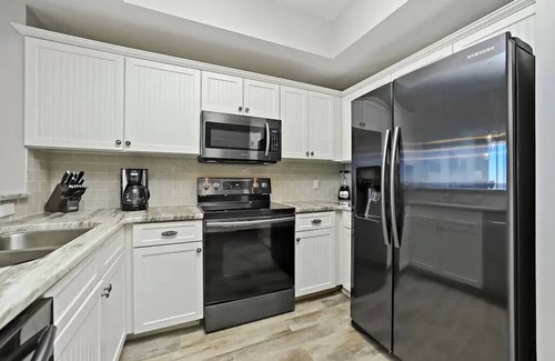 Navarre Beach Condominio | Newly remodeled and close to everything you need at Sea Glass Serenity.