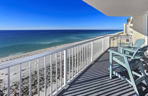 Navarre Beach Condominio | Newly remodeled and close to everything you need at Sea Glass Serenity.