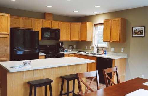 Homer Apartamento | Newly remodeled and close to the beach!