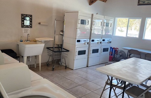 Mancos Cabina | Newly remodeled cabin across from Mesa Verde National Park