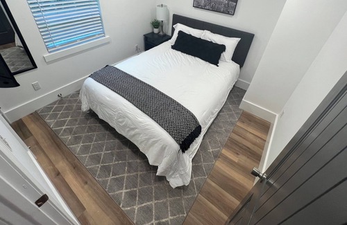 Dalton Casa | Newly remodeled Clean and neat home away from home!