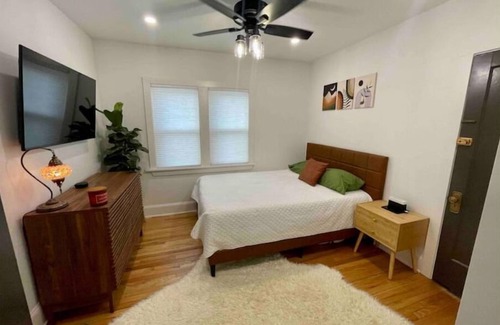 Kamm's Corners Apartamento | Newly remodeled - Close to airport - 3br, 1 ba