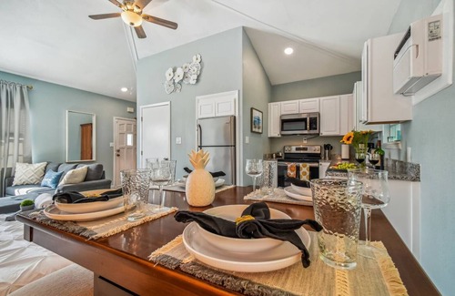 New Port Richey Casa | Newly Remodeled Cottage Close to the River
