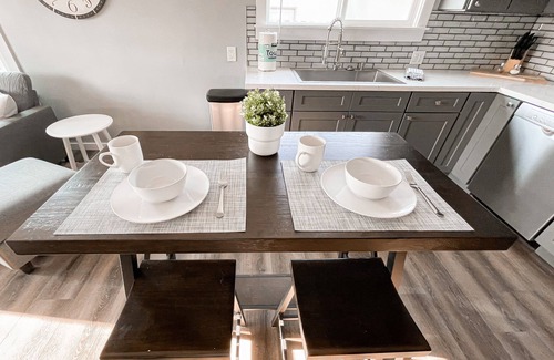 Oakdale Casa | Newly remodeled Cozy Home Centrally located
