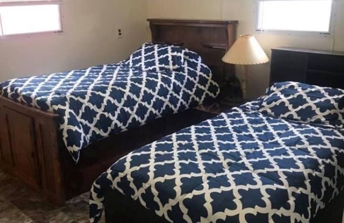 Sheyenne Cabina | Newly Remodeled Family Friendly Hunting Lodge