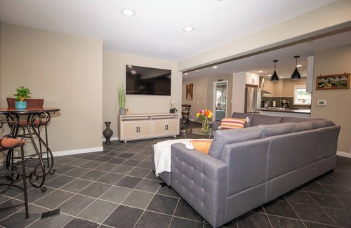 Cottage Lake Casa | Newly Remodeled Home steps away from Woodinville’s Hollywood Wine District