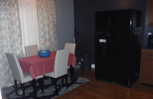 Harambee Casa | ¡Hogar recientemente remodelado! A cinco minutos del centro de Milwaukee