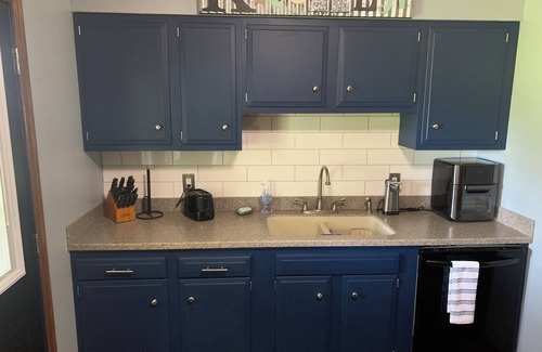 Farmington Casa | Freshly remodeled house minutes away from downtown, golf courses + BIG back yard