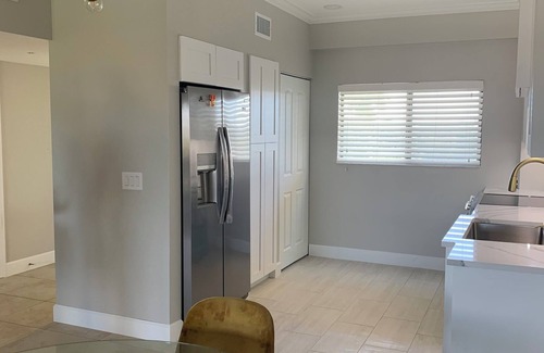 Tierra Verde Condominio | Newly remodeled Island condo with view of the Bay and short walk to beach.