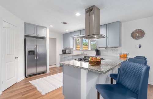 League City Casa | Newly Remodeled Modern Farmhouse on an Acre