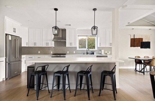 North Hills Casa | Newly Remodeled Modern House with Pool - Pet-Friendly
