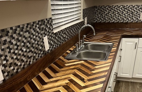 Layton Apartamento | Newly remodeled mother in law basement apartment.