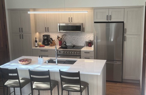 West End Condominio | Fabuloso Montaña Contemporáneo 1 BR + Loft Aspen Condo
