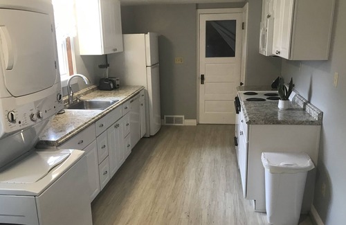 Meadville Casa | Newly remodeled, private home.