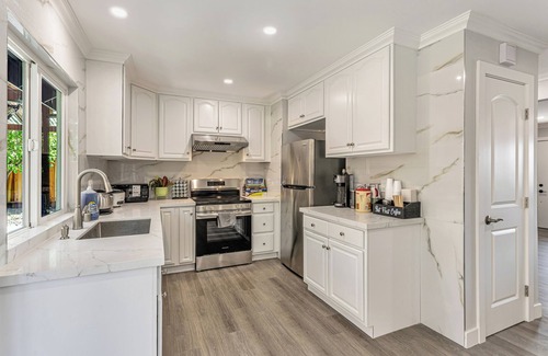 Silver Creek Casa | Newly Remodeled Spacious 5-bedroom house in SJ with FREE/WIFI/LAUNDRY/PARKINGS