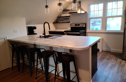 Pocatello Apartamento | Newly remodeled top level 2 bedroom 1.5 bathroom entire apartment