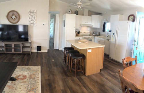 Apache Junction Casa | Newly remodeled with beautiful Mountain views in a nice 55 plus park.
