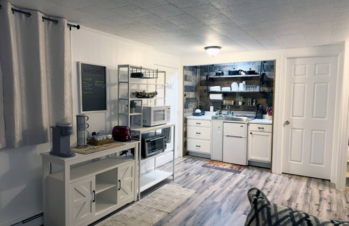 New Cumberland Casa | Newly remodeled 2 BR guest suite in quiet neighborhood