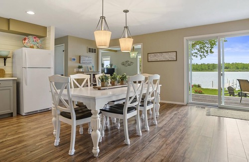 Oden Casa | Newly Remodled Cottage on Crooked Lake with Dock