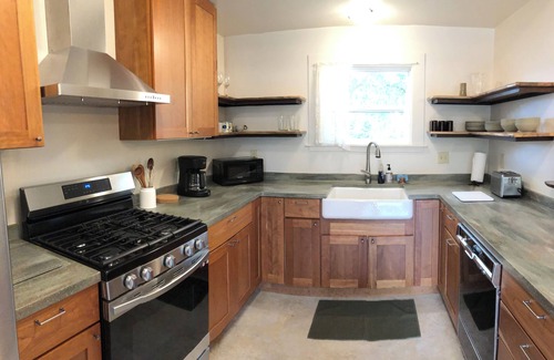 Arcata Casa | Newly remolded 4-bedroom Victorian house in charming Arcata.