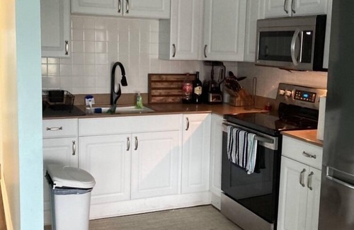 Ocean City Beach Cabaña | ☀️Newly renovated cottage at the coast….60 second walk to the beach🌊